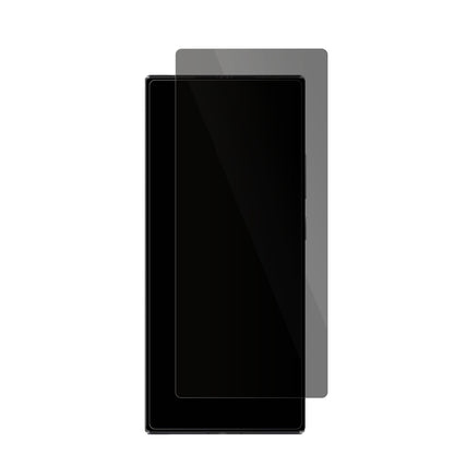 ZTEAxon 40 Ultra mit aufgebrachter dipos Flex Schutzfolie, die seitliche Einblicke blockiert