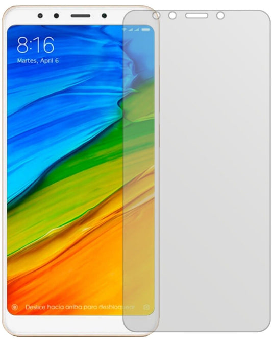 Matte Displayschutzfolie von dipos passend für Xiaomi Redmi 5 Plus, präziser Zuschnitt und blasenfrei montiert