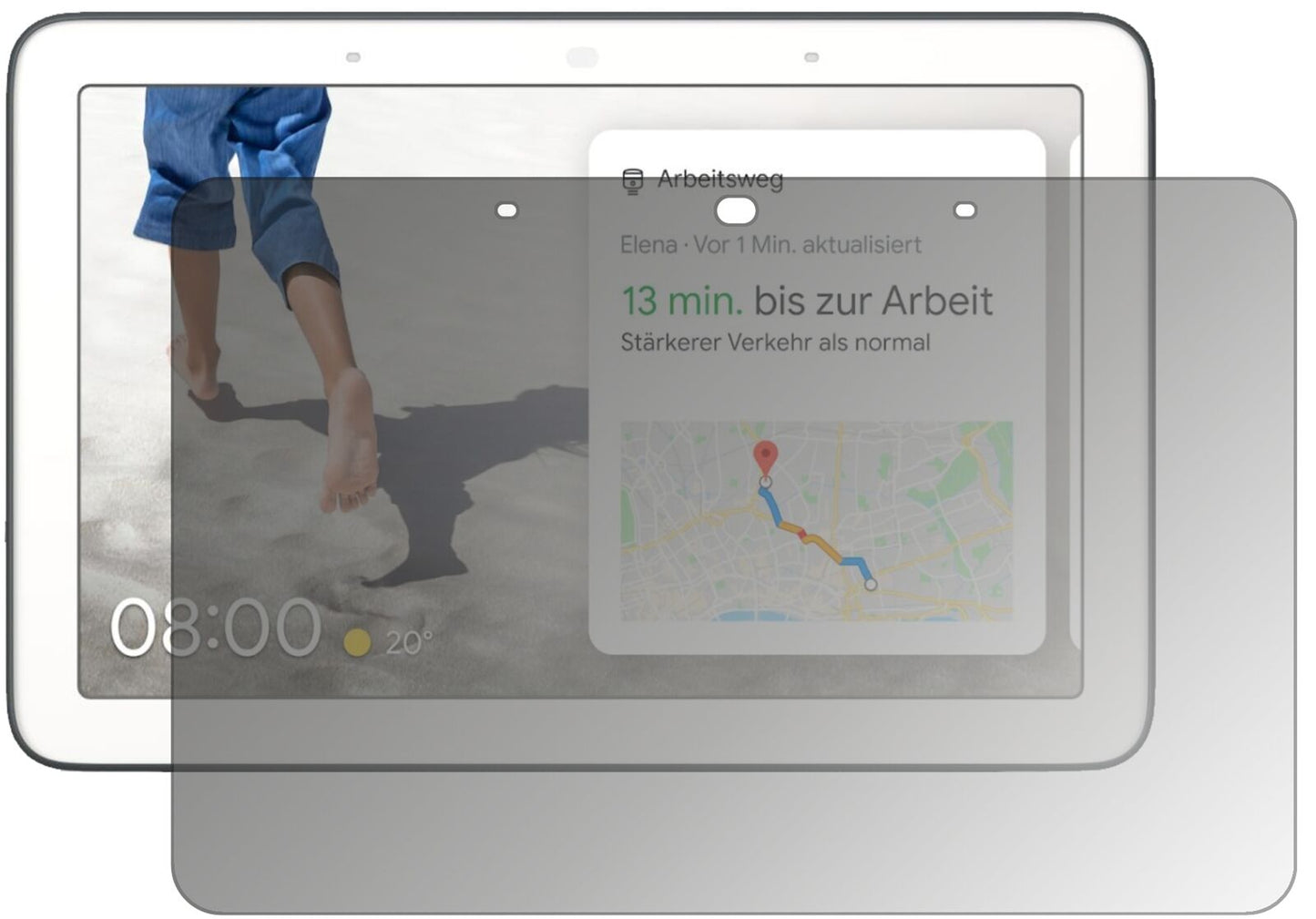 GoogleNest Hub mit aufgebrachtem dipos Displayschutz, der seitliche Einblicke blockiert