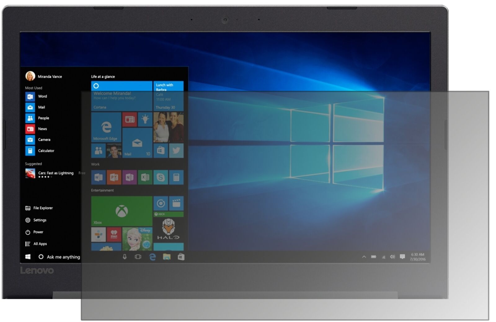 LenovoIdeapad 320 (15.6 Zoll) mit aufgebrachtem dipos Displayschutz, der seitliche Einblicke blockiert