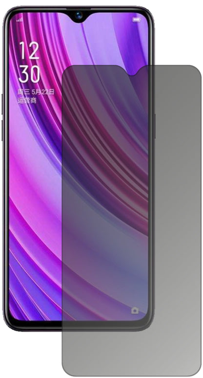 OppoRealme X Lite mit aufgebrachtem dipos Displayschutz, der seitliche Einblicke blockiert
