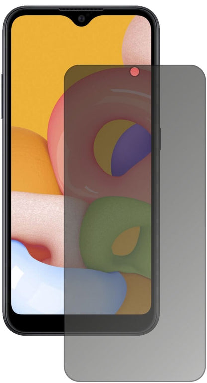 SamsungGalaxy A01 mit aufgebrachtem dipos Displayschutz, der seitliche Einblicke blockiert