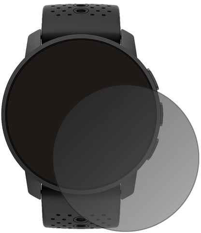 Suunto9 Peak mit aufgebrachtem dipos Displayschutz, der seitliche Einblicke blockiert