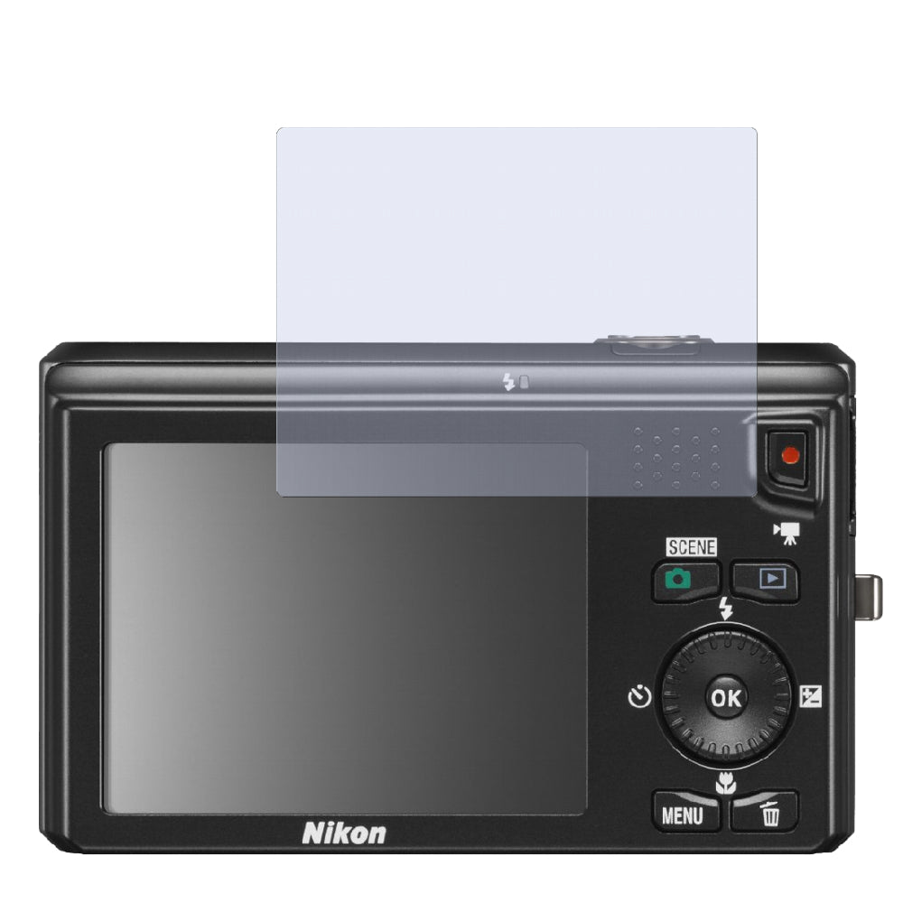 Coolpix S6300Nikon mit aufgebrachter dipos Displayschutzfolie, die lästige Fingerabdrücke minimiert