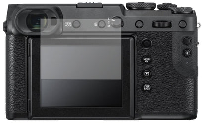 FujifilmGFX 50R mit aufgebrachter dipos Displayschutzfolie, die lästige Fingerabdrücke minimiert