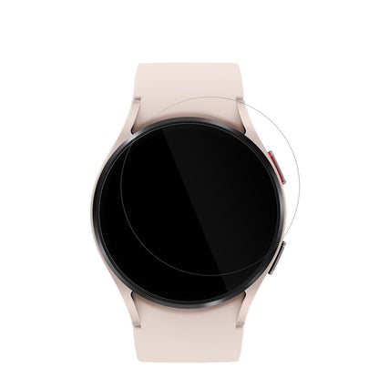 SamsungGalaxy Watch 5 (40mm) mit aufgebrachter dipos Displayschutzfolie, glasklare Darstellung ohne Einschränkungen