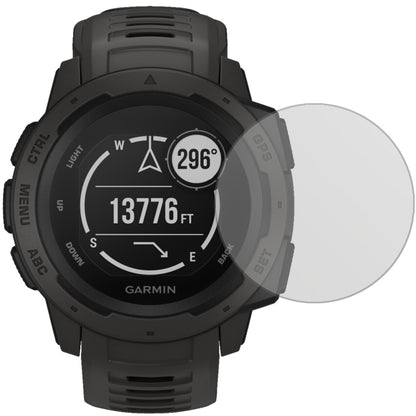 GarminInstinct mit aufgebrachter dipos Displayschutzfolie, die lästige Fingerabdrücke minimiert