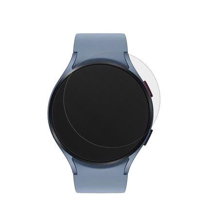 SamsungGalaxy Watch 5 (44mm) mit aufgebrachter dipos Displayschutzfolie, die lästige Fingerabdrücke minimiert