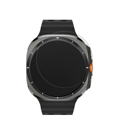 SamsungGalaxy Watch Ultra mit aufgebrachter dipos Displayschutzfolie, die lästige Fingerabdrücke minimiert