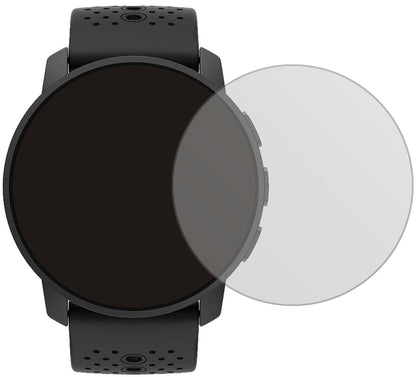 Suunto9 Peak mit aufgebrachter dipos Displayschutzfolie, die lästige Fingerabdrücke minimiert