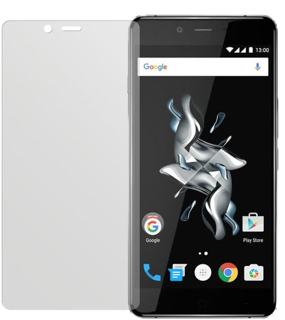 XOnePlus mit aufgebrachter dipos Displayschutzfolie, die lästige Fingerabdrücke minimiert