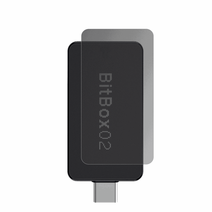 bitbox02nova mit aufgebrachtem dipos Displayschutz, der seitliche Einblicke blockiert
