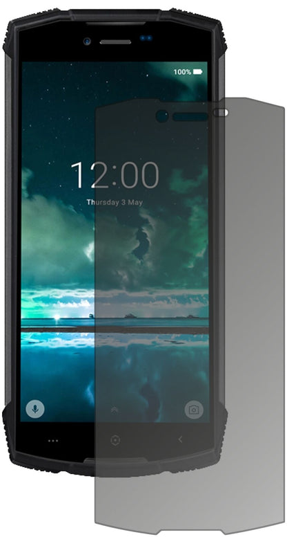 Blickschutzfolie von dipos passend für Doogee S55, präziser Zuschnitt und blasenfrei montiert