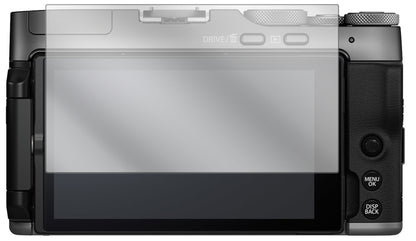 FujifilmX-A7 mit aufgebrachter dipos Displayschutzfolie, glasklare Darstellung ohne Einschränkungen