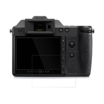 HasselbladX2D II mit aufgebrachter dipos Displayschutzfolie, glasklare Darstellung ohne Einschränkungen
