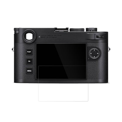 LeicaM 11-D mit aufgebrachter dipos Displayschutzfolie, glasklare Darstellung ohne Einschränkungen