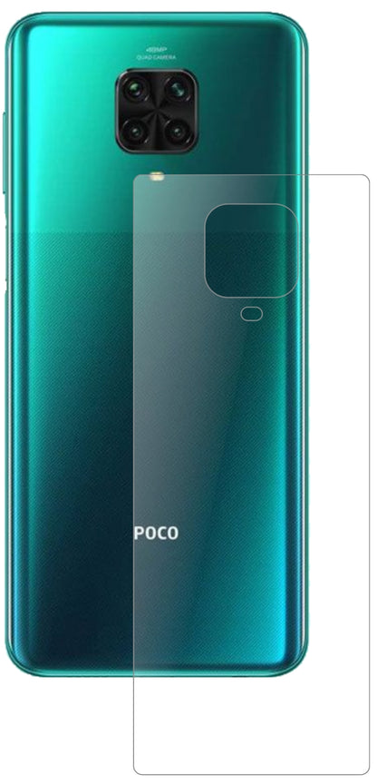 XiaomiPoco M2 Pro Rückseite mit aufgebrachter dipos Panzerfolie, die lästige Fingerabdrücke minimiert