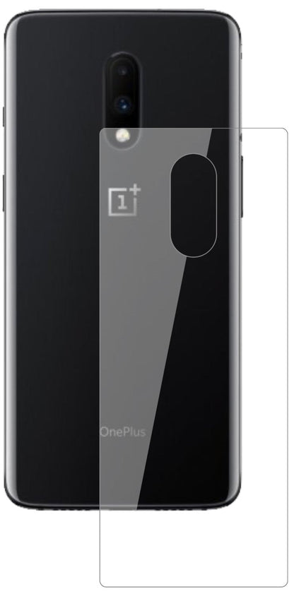 OnePlus7 Rückseite mit aufgebrachter dipos Flex Schutzfolie, glasklare Darstellung ohne Einschränkungen