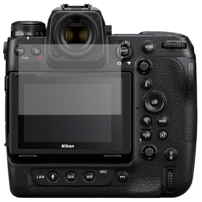 NikonZ9 mit aufgebrachter dipos Displayschutzfolie, die lästige Fingerabdrücke minimiert