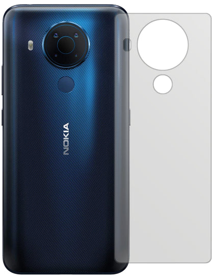 Nokia5.4 Rückseite mit aufgebrachter dipos Displayschutzfolie, die lästige Fingerabdrücke minimiert