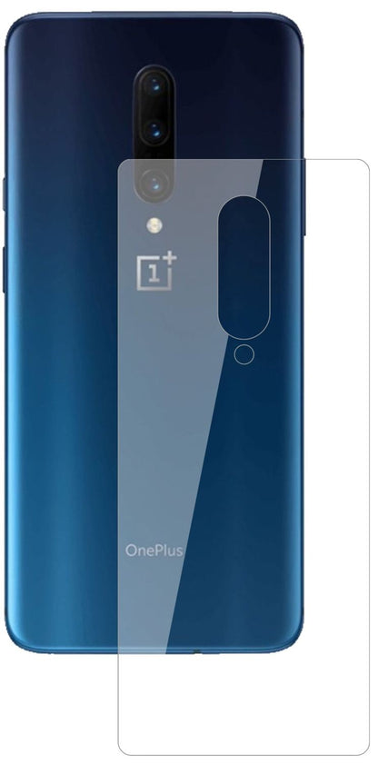 OnePlus7T Pro Rückseite mit aufgebrachter dipos Flex Schutzfolie, glasklare Darstellung ohne Einschränkungen