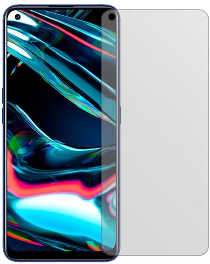OppoRealme 7 Pro mit aufgebrachter dipos Displayschutzfolie, die lästige Fingerabdrücke minimiert