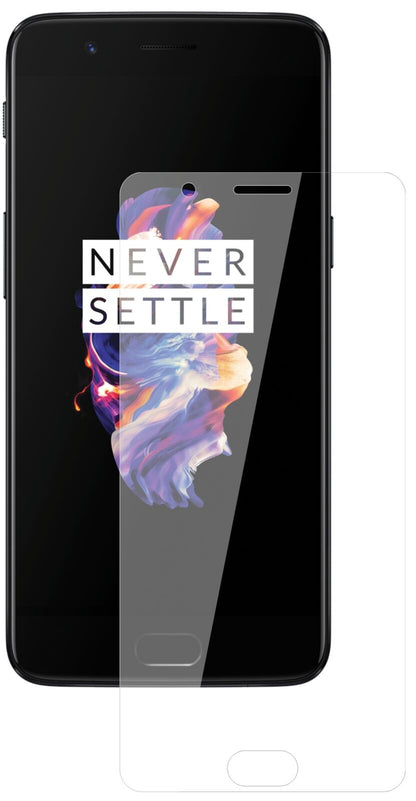 Klare Displayschutzfolie von dipos passend für OnePlus 5, 9H kratzfest und blasenfrei montiert