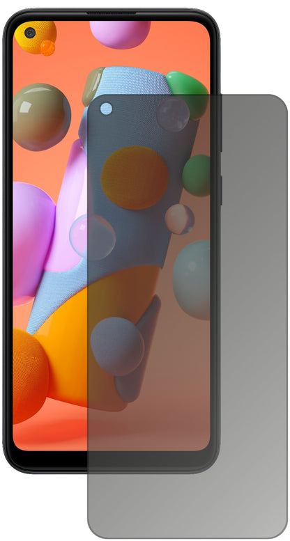 SamsungGalaxy A11 mit aufgebrachtem dipos Displayschutz, der seitliche Einblicke blockiert