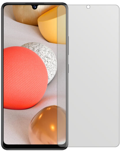 SamsungGalaxy A42 mit aufgebrachter dipos Displayschutzfolie, die lästige Fingerabdrücke minimiert