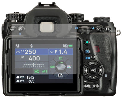 Matte Displayschutzfolie von dipos passend für Pentax K-1 Mark II, präziser Zuschnitt und blasenfrei montiert